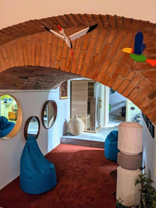 Romantic And Atypical Apartments In Prague'S Montmartre Exterior photo